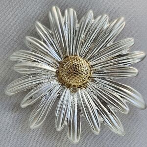 Silver Daisy Pin with Gold Center
